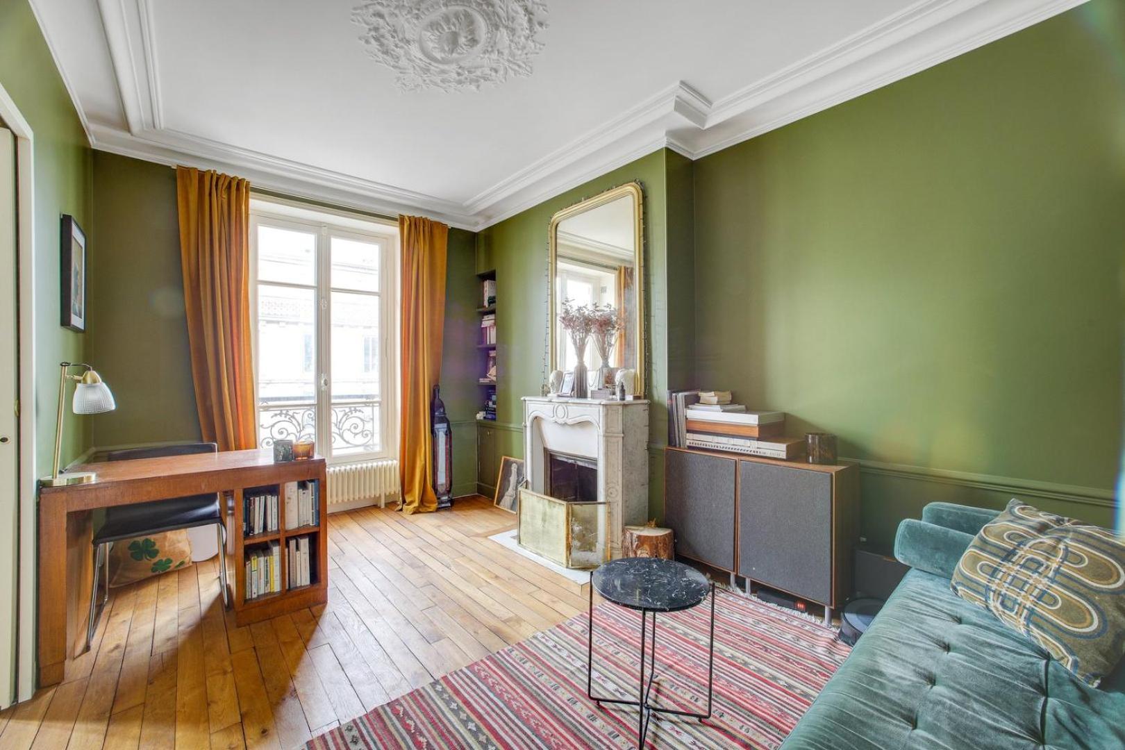 Parisian Lifestyle *